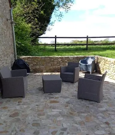 Maison A Proximite De La